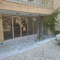 خانه-حیاط-دار-بزرگ-دربست