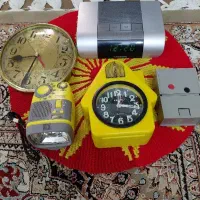 تعدادی ساعت قدیمی