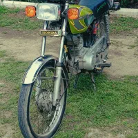 یک دستگاه موتورسیکلت مزایده ولی در حد صفر
