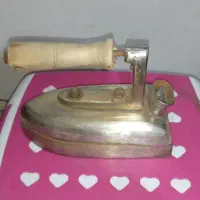 اتوی قدبمی برقی فوق سنگین