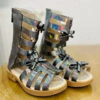 لباس بچگانه