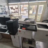 نیروی کار خانم ماهر در کافی نت