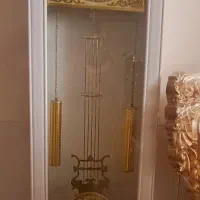 ساعت دیواری ایستاده