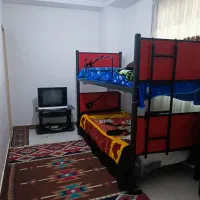 تخت دو طبقه فلزی همراه با تشک