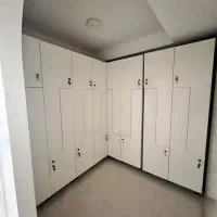 میز پیشخوان و کمد و رختکن باشگاهی