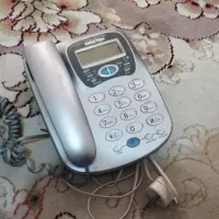 یک عدد تلفن کم کار و خوب