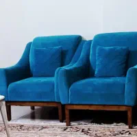 دوعدد مبل تک نفره رنگ فیروزه ای زیبا کاملا سالم