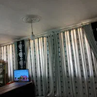 پرده پذیرایی 8متر در حد نو فقط دوسه بار شسته شده