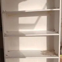 ویترین شیشه ای