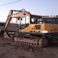 راننده بیل زنجیری برای کار در معدن بیل ۲۳۰