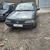 ۴۰۵ ۲۰۰۰ مدل ۷۶