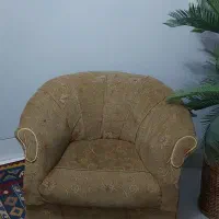 مبل دست دوم.