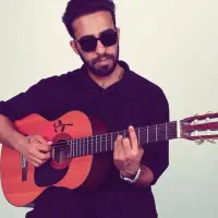 آموزش گیتار مبتدی تا پیشرفته (آنلاین )