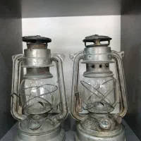 یک جفت چراغ نفتی طوفانی مدل ۲۳۵ قدیمی و کلکسیونی
