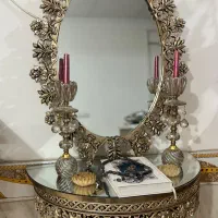 آیینه و شمعدان