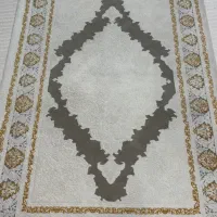 قالیچه ۷۰۰ شانه در حد نو