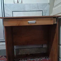 میز چوبی