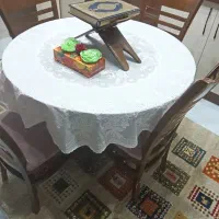 2 عدد میز ناهارخوری و 2 عدد میز تلویزیون همه باهم