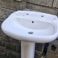 روشویی پایه دار .مارک چینی کرد