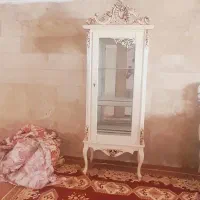 ساعت ومبل وگنجه وجا کفشی ومیز تلویزیون