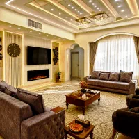 ۲۰۰متر۳طبقه/روفگاردن/آسانسور    «کاشانی‌دکترمسعود»