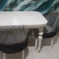 میز غذا خوری چهارنفره کارکرده