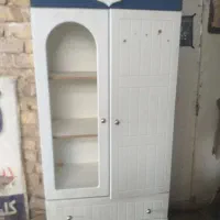 کمد نوجوان
