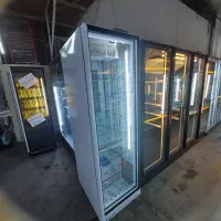 فریزر ایستاده ویترینی مدل وان فایبر و داخل استیل