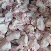 دمبه مرغ تازه پاک شده