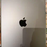 آیپد نسل ۸ همراه با قلم