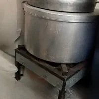 فروش اجاق گاز صنعتی ۴پایه + دیگ ضخیم