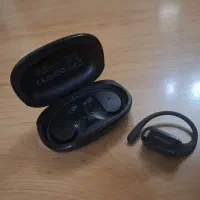 ایرپاد تک گوش