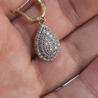 یدونه ازگوشواره هام گم شده