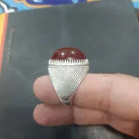 انگشتر نقره با عقیق آبدار