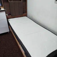 تخت و تشک یک نفره
