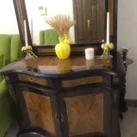کنسول و آیینه