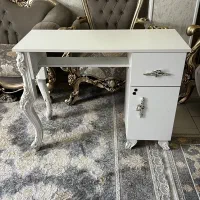 میز کاشت ناخن  وصندلی