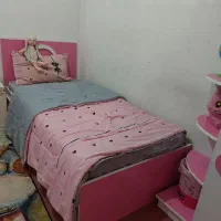 تخت و کمد