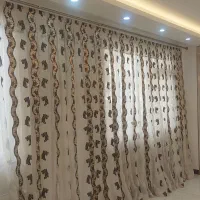 پرده سلطنتی کم کار وسالم