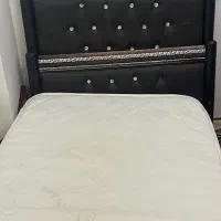 تخت و تشک یک نفره