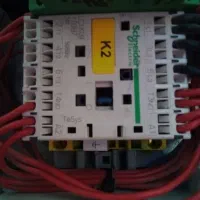 تعدادی قطعات برق صنعتی