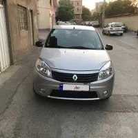رنو ساندرو مدل ۱۳۹۷ بیرنگ با کارکرد ۵۵/۰۰۰
