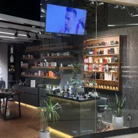 واگذاری مغازه عطر فروشی