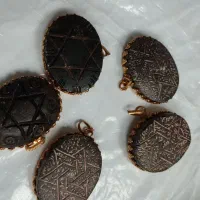 ۵ عدد گردنبند سنگ هبهاب حکاکی شده