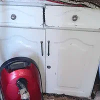 سه عدد کابینت دو در هر سه با هم دومیلیون و پنصد