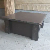 میز مربع صفحه شیشه ای