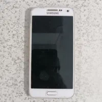 سامسونگ E5 سالم فقط LCD ضرب خورده