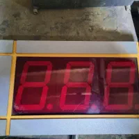 سه مجموعه کامل دستگاه نوبت دهی با استند ومانیتور