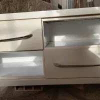 میز تلویزیون در حدنو بدون خط وخش قیمت 3تومان