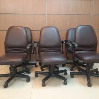 صندلی چرخدار اداری